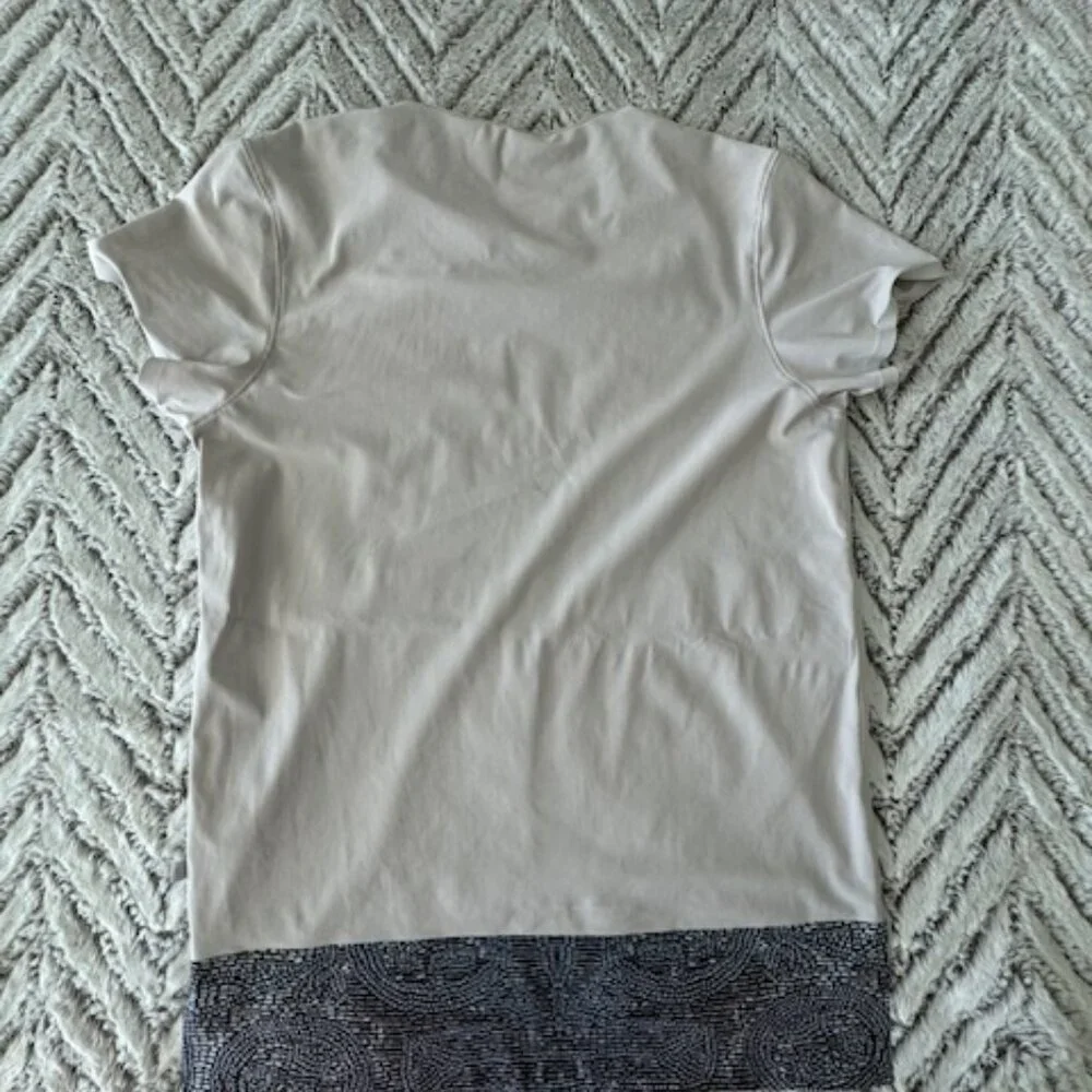LULULEMON SNAPSHOT TEE BEAD ENVY WHITE MULTI SHORT SLEEVE EUC, sz 10 - Picture 2 of 2
